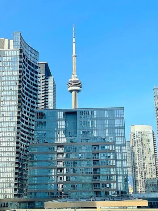 Stunning Luxurious Lakeview Condo By Cn Tower Toronto Ngoại thất bức ảnh